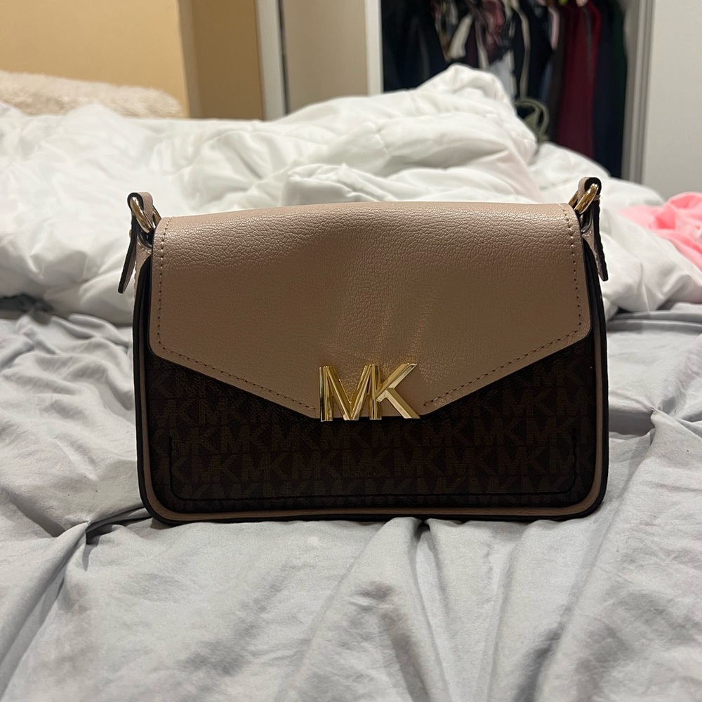 Michael Kors crossbody bag